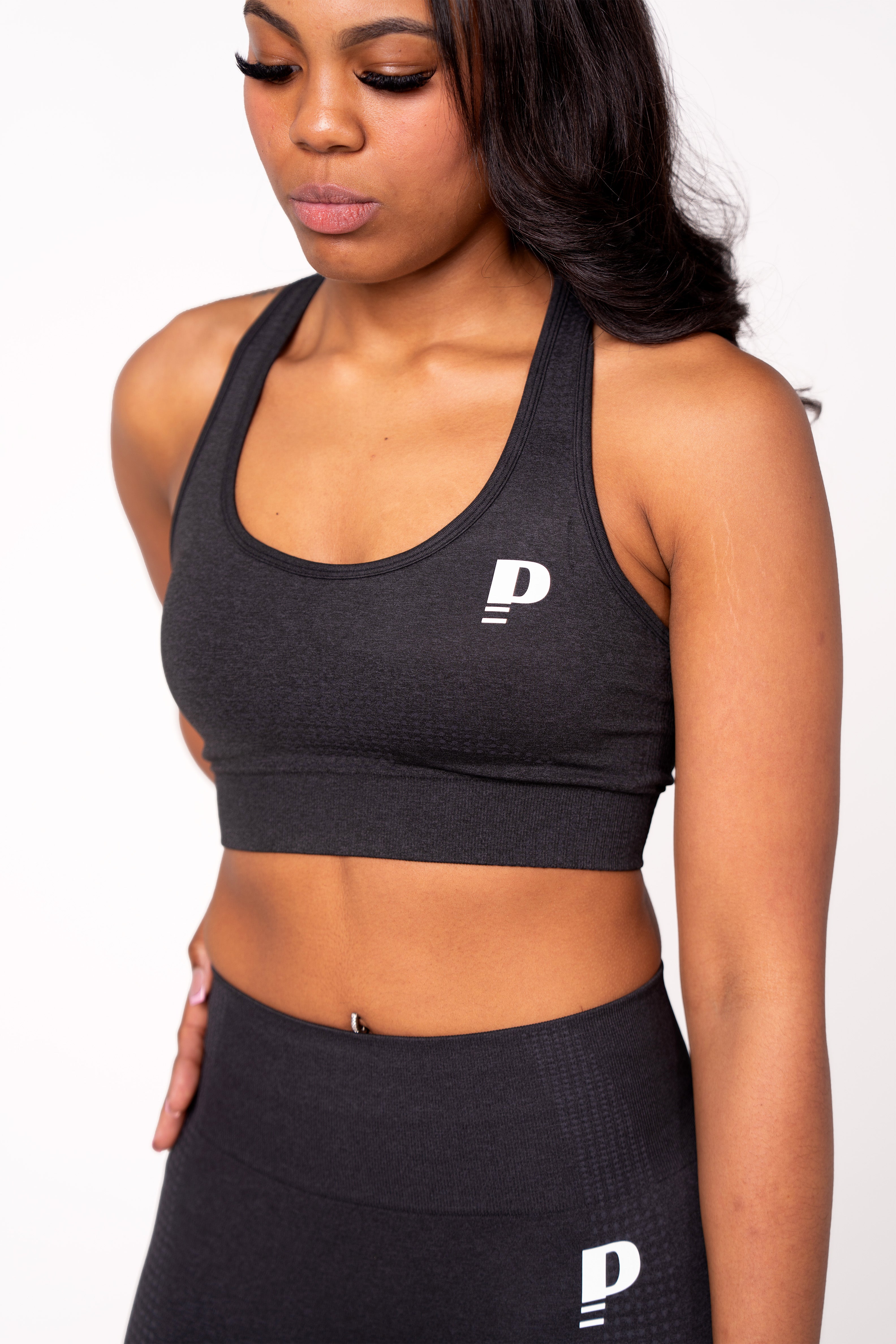 Essential Sports Bra - Black
