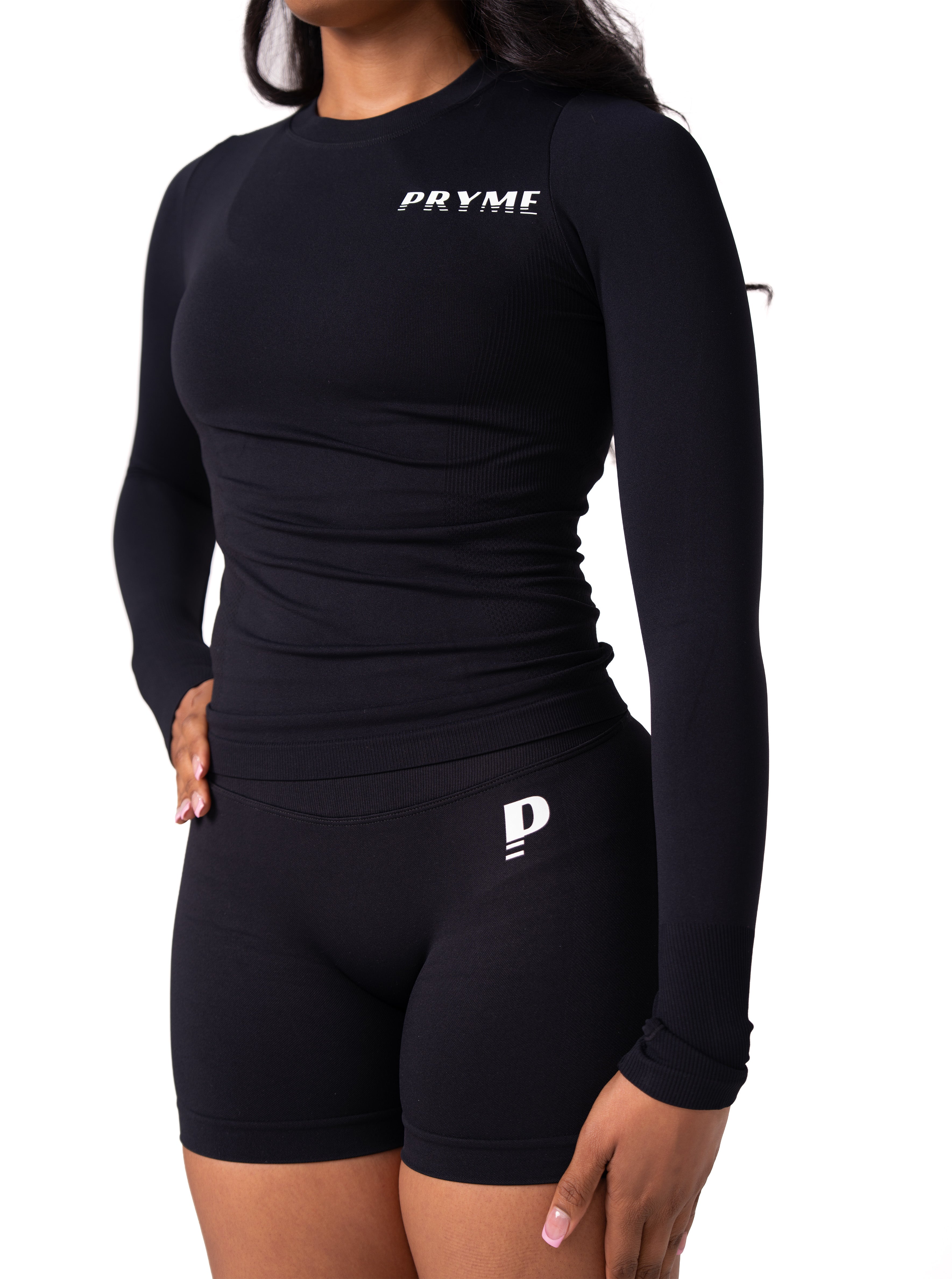 Essential Shorts - Black
